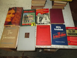 Vintage Lot of 9 Hard Cover & Paper Back Books, Assorted Genres - Bild 1 von 4