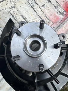 Kit de nudillos de suspensión-SE TRQ BHA42812 se adapta a Toyota Camry 14-15 pieza de automóvil nueva - Imagen 1 de 2