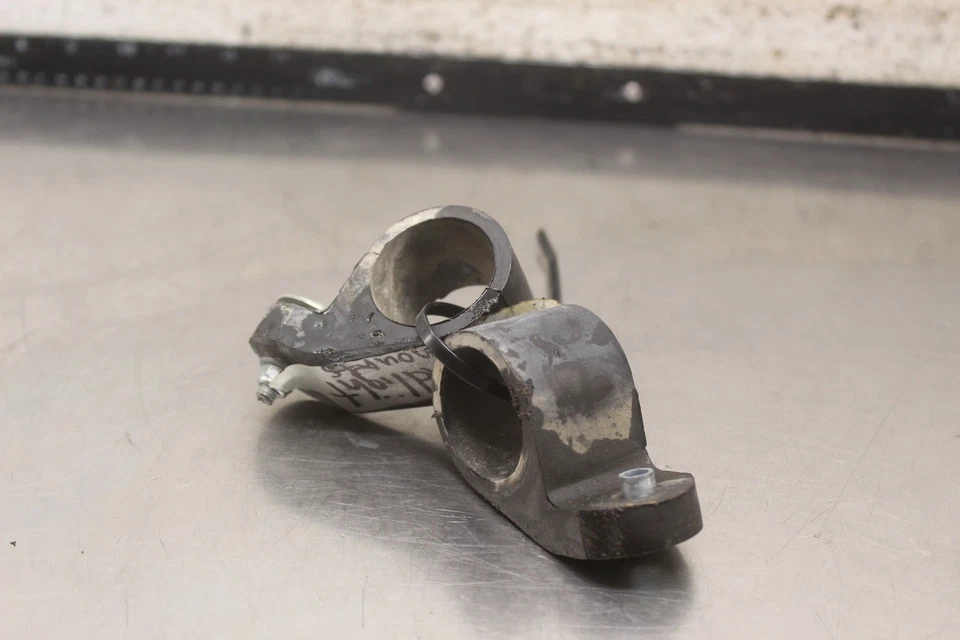 1980 Yamaha TT250 HEADLIGHT BULB MOUNTS Y859 - Image 1 of 4