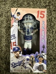 2022 LOS ANGELES DODGERS LA Austin Barnes Bobblehead SGA 9/24/22 New In The Box - Picture 1 of 6