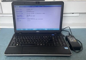 Fujitsu Lifebook A512 15.6" Laptop Intel i3-3110M 2.40GHz CPU 4GB RAM 1TB HDD - Picture 1 of 10