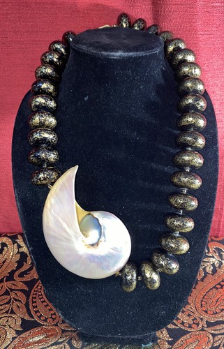 SAINT LAURENT (YSL) Collana Yves Saint Laurent YSL Gioielli Vintage Nautilus Perline Conchiglia Rive Guache