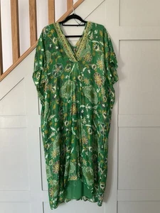 ZARA GREEN MIDI SHINY PRINTED KAFTAN SIZE XL - Picture 1 of 5
