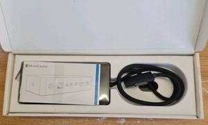 Microsoft Redmond 1661 Docking Station With PSU Charger - Picture 1 of 1