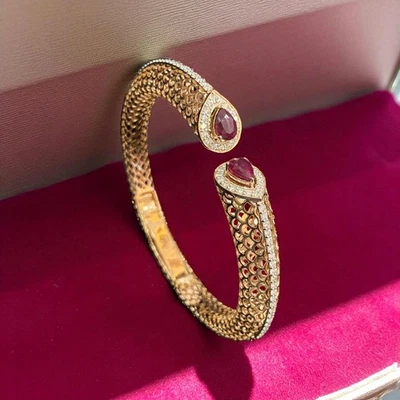 Pave 3.70 Carats Round Brilliant Cut F/VS1 Diamonds Ruby Cuff Bracelet 18K Gold - Image 1 of 4