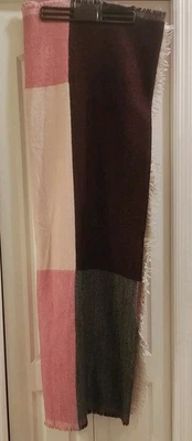 Rachel Zoe Tejido Acrílico y Poliéster Tiro Rosa Borgoña Blanco 70"X53" Foto 1 de 4