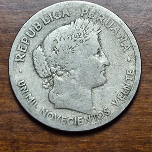 1918 Peru 20 Centavos Copper-Nickel Coin WP171 - Picture 1 of 2