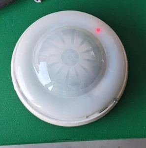 Detector de movimiento infrarrojo pasivo Inovonics EN1265 EchoStream 360 - LEER - Imagen 1 de 4