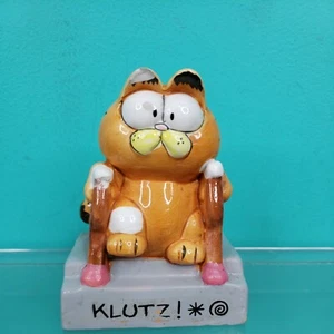 Enesco Garfield Cat Klutz Ceramic Figure 1981 Cartoon Figurine Crutches - Picture 1 of 10