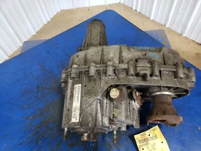 Jeep Liberty 2006 montaje de caja de transferencia 179286 millas NV241 (Command Trac) Foto 1 de 4