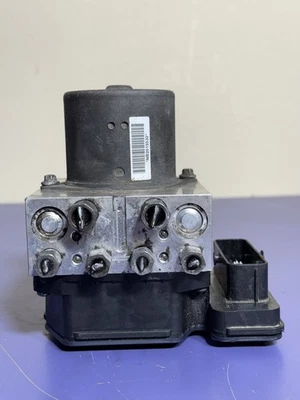 2011 吉普大切诺基 3.6 防锁制动泵控制器 04779707AE 17585419 — 第 1/4 张图片