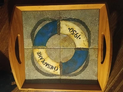 Bandeja de madera rara para servir Chesapeake Bay con azulejo de cerámica real difícil de encontrar Foto 1 de 4