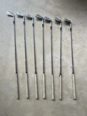 PowerBilt Citation 复古铁杆套装 3-9,不锈钢,7 个高尔夫球杆。 女士 — 第 1/4 张图片