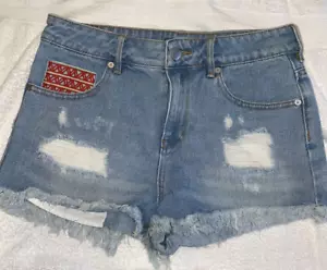 Kendall + Kylie Women Shorts 7 Denim The Icon Distressed High Rise - Picture 1 of 8