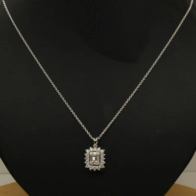 Ожерелье с подвеской в виде гало с круглыми и багетными бриллиантами 0,59 карата белое золото 10 карат - Изображение 1 из 4