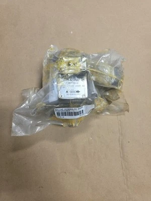 Bomba de palhetas hidráulica Racine PVQ-PNS0-06CR-20 - Imagem 1 de 4