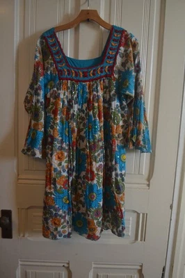 VESTIDO AZUL FLORAL BORDADO MANGA 3/4 LÍNEA A DE PIBITA PARA ANTHROPOLOGIE ~ M Foto 1 de 4