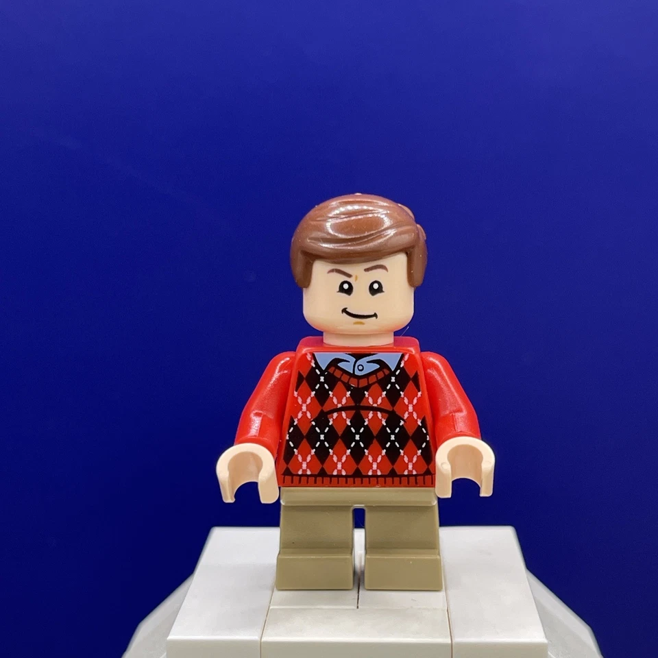 LEGO Minifig hp216 - Dudley Dursley - Red Sweater