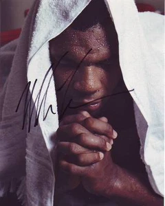 Mike Tyson Signed Autographed 8x10 Photograph - Picture 1 of 1