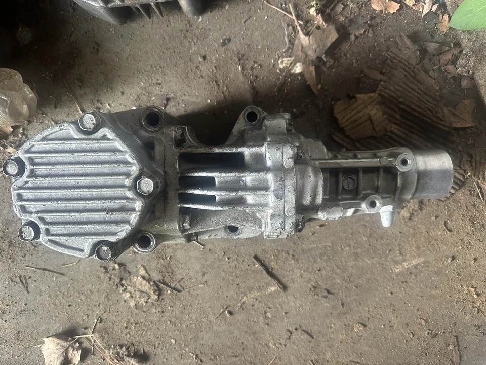 90 MITSUBISHI ECLIPSE TALON LASER 2.0 TURBO AWD 22 SPLINE MT CAJA DE TRANSFERENCIA 1G Foto 1 de 3