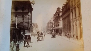 1890 2X ANTIQUE ALBUMEN PHOTOGRAPH - GEORGE ST SYDNEY - KERRY & CO - AUSTRALIA - Picture 1 of 7