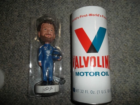 Dale Earnhardt Jr. Nascar Bobble Head Valvoline Motor Oil New NAPA Cover
