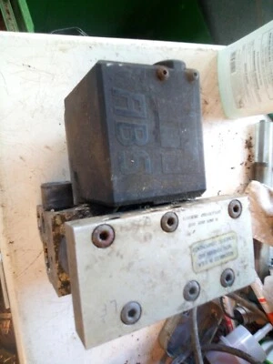 BOMBA ABS VOLVO 940 BOSCH 3530871 / 0265205010  Foto 1 de 3