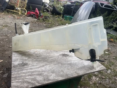 Cadillac SRX 2010-2016 parabrisas lavadora botella de líquido depósito OEM Foto 1 de 4