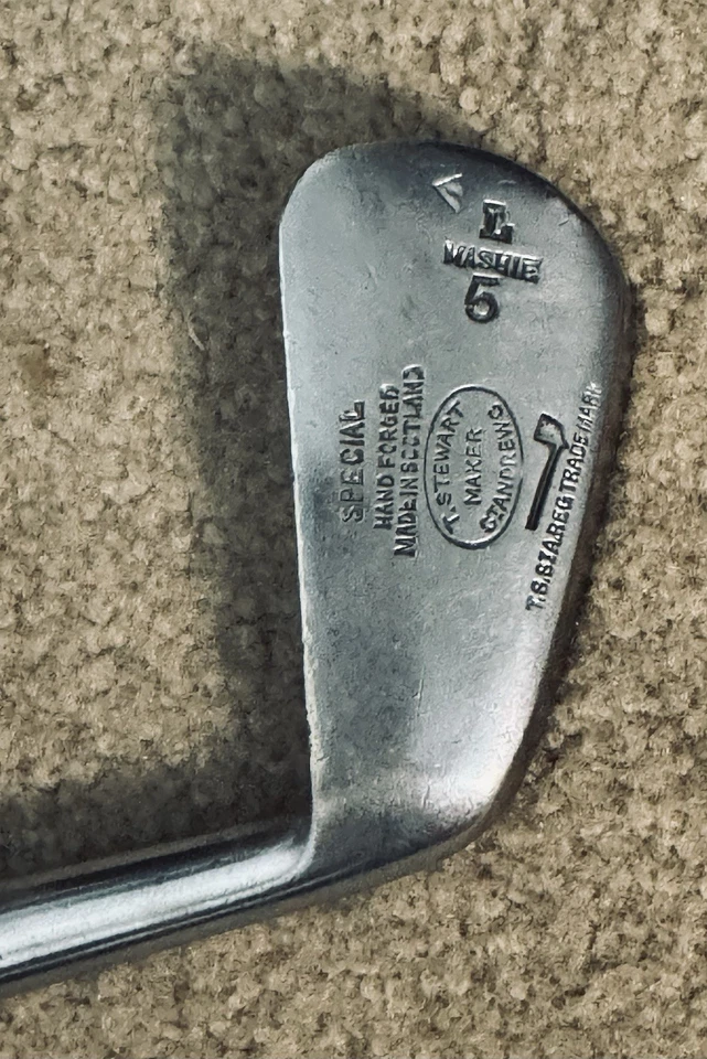 古董山核桃木杆 Tom Stewart Spade Mashie 高尔夫球杆 37 英寸 — 第 1/4 张图片