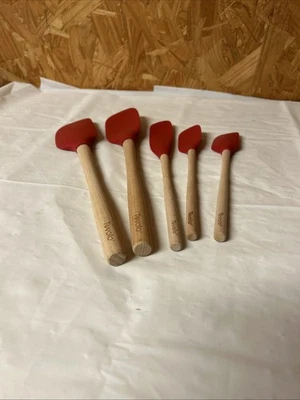 Juego de 5 espátulas de silicona con mango de madera Tovolo Flex-Core rojas 8h Foto 1 de 4