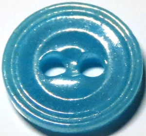 ANTIQUE ICY LUSTER TURQUOISE CHINA BUTTON w/MOUND CENTER & RAISED RIM - Imagen 1 de 2
