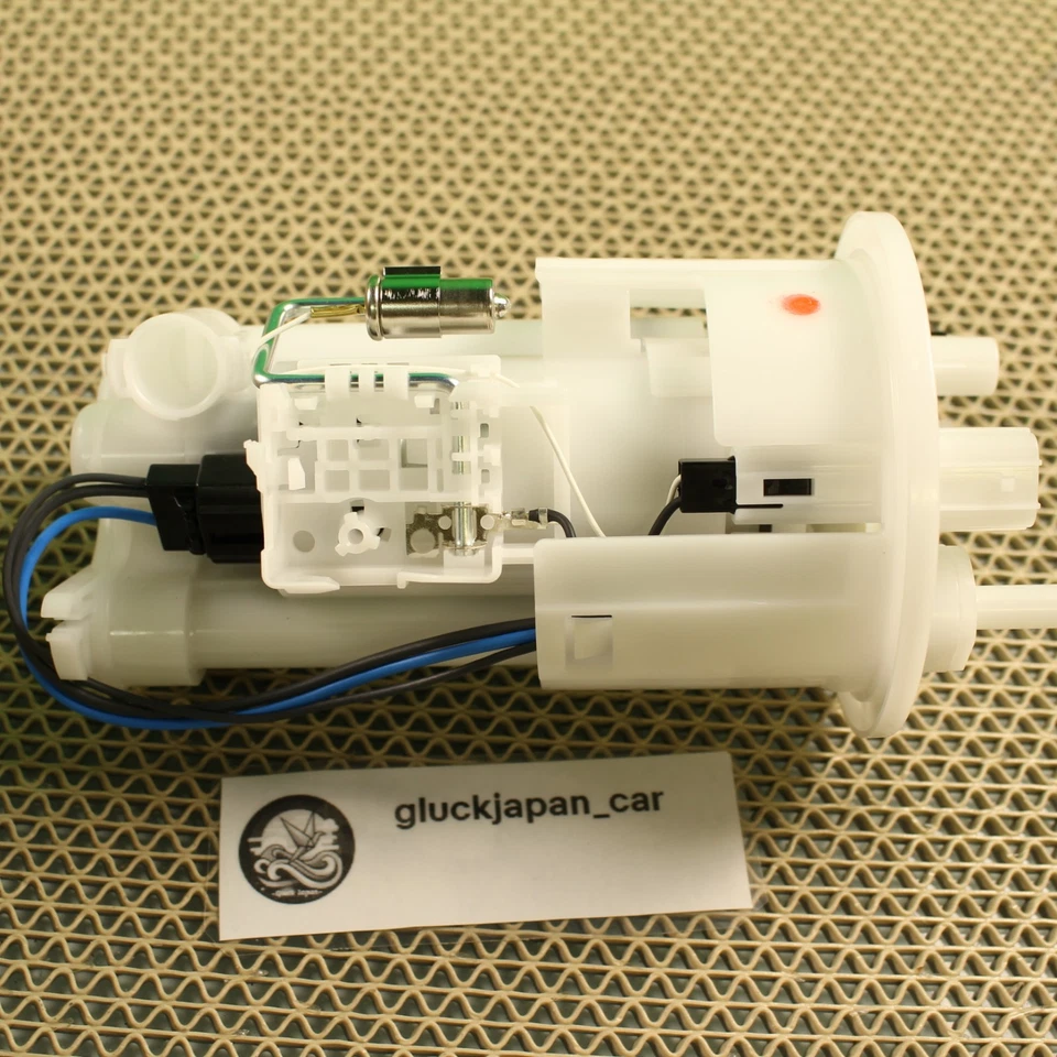 Bomba de combustible original Yamaha YZF-R1 2004-2006 Comp OEM Foto 1 de 4