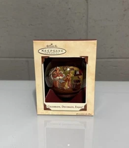 Santa Warmed by Candleglow 2000 Hallmark Keepsake Christmas Ornament - Picture 1 of 5