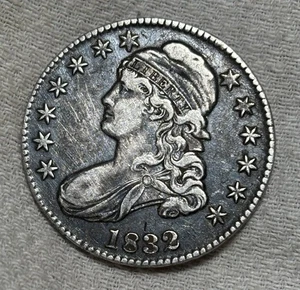 Moneta americana mezzo dollaro primi americani 1832 busto con cappuccio - Foto 1 di 5