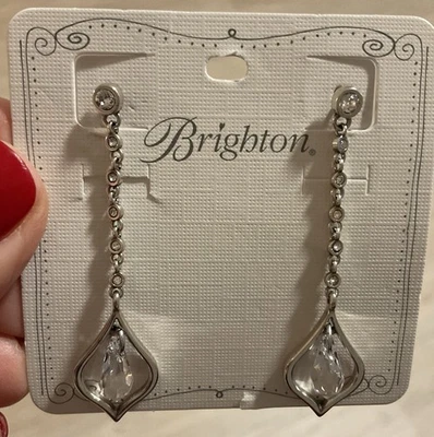 PENDIENTES BRILLANTES NUEVOS CON ETIQUETAS PRISMA LUCES LARGO COLGANTE POSTE COLGANTE CRISTAL PRECIO DE VENTA SUGERIDO POR EL FABRICANTE: $78 Foto 1 de 4