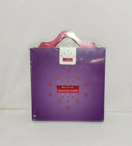 Neu American Girl Modenschau Spielset Fabrikneu im Paket - Bild 1 von 4