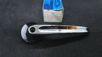 MANIJA DE PUERTA INTERIOR FORD MUSTANG II MERCURY COUGAR 72-80 PINTO 1974-78 NUEVO EN STOCK Foto 1 de 4