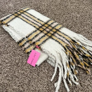 NWT Betsy Johnson Plaid Blanket Scraf Fuzzy Cream Pink Gold Black Gift Mom GF - Picture 1 of 7