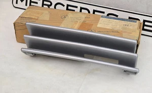 Cubierta gancho remolque delantero izquierdo mercedes w140 gris sato 1408800105 7738 GENUINA - Imagen 1 de 10