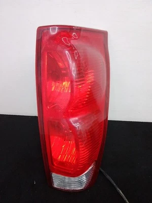 Luz trasera derecha pasajero Chevrolet Avalanche 1500 2002-2006 15092493 Foto 1 de 4