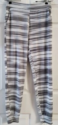 Pantalones de chándal DENIM & CO gris activo para mujer talla S Foto 1 de 4