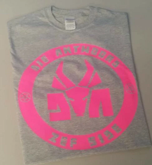 Camiseta DIE ANTWOORD hip-hop rap ZEF SIDE Ninja Yolandi logotipo rosa quente - Imagem 1 de 1