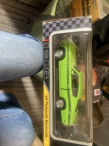 1969 Plymouth Barracuda COLLECTION 1/18 Diecast New In Box RARE LIME GREEN 1 - Picture 1 of 5