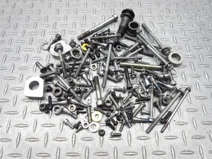 Lote de herrajes Triumph Daytona 675 2007 06-08 tuercas pernos tornillos varios etc OEM - Imagen 1 de 16