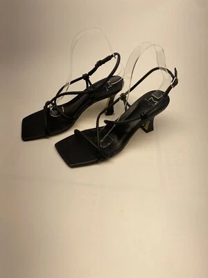 Sandália Marc Fisher LTD Dayne feminina preta biqueira quadrada alça de couro tamanho 8,5 - Imagem 1 de 4