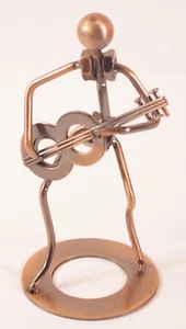 Nuts And Bolts Guitarist with Guitar Copper Color Metal Sculpture - Bild 1 von 9