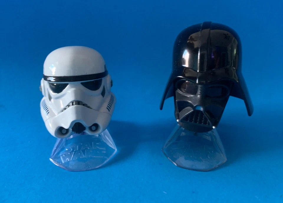 SERIE STAR WARS BLACK STORMTROOPER Y DARTH VADER SERIE TITANIO COMPLETA Foto 1 de 1