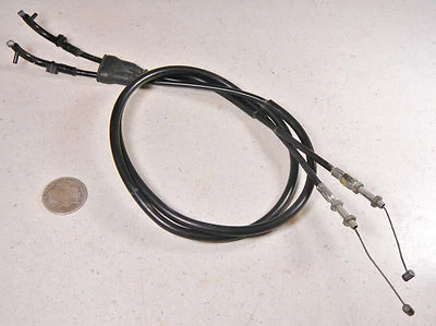89 YAMAHA XT350 THROTTLE & RETURN CABLE ASY - Imagem 1 de 4