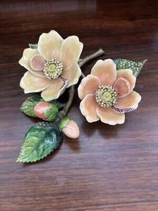 Seltene JAY STRONGWATER CAMELLIA MAGNOLIA BLUMENKRISTALL EMAILLE Figur Objekt - Bild 1 von 17