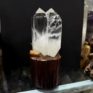 Varita de punto de torre de energía de cristales de obelisco de cuarzo transparente natural superior de 2,86 lb + soporte - Imagen 1 de 9